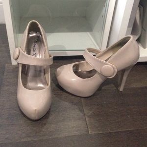 Mary Jane nude heels