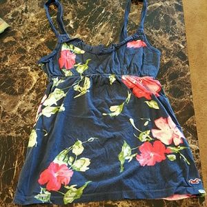 Cute hollister tank