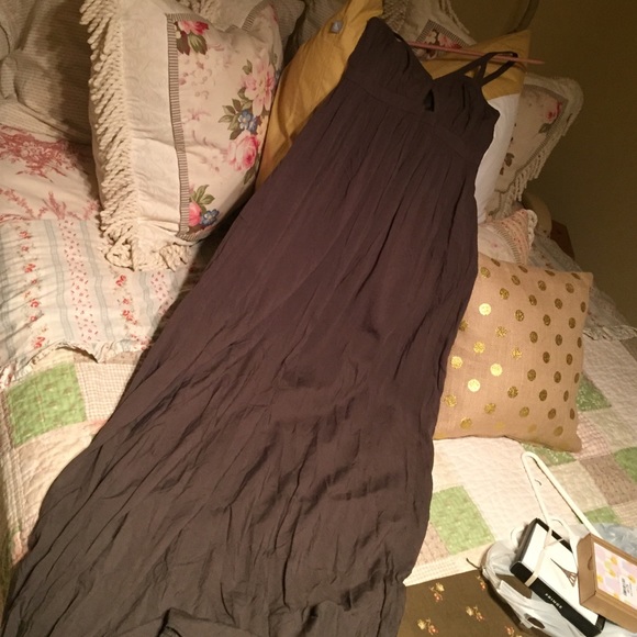 SOLD😀Tobi Olive Maxi Dress XS NEW - Picture 4 of 4