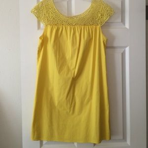 Lovely yellow summer shift dress
