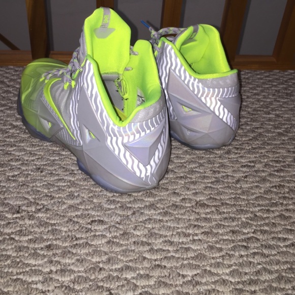 Lebron 11 - Picture 2 of 2