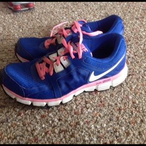 Nike Dual Fushion ST2