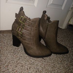 Fashion boots