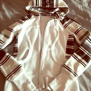 ✖️SOLD✖️ Lululemon Scuba hoodie.