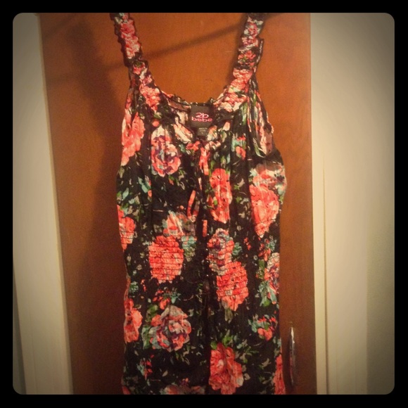 2be top by Bebe