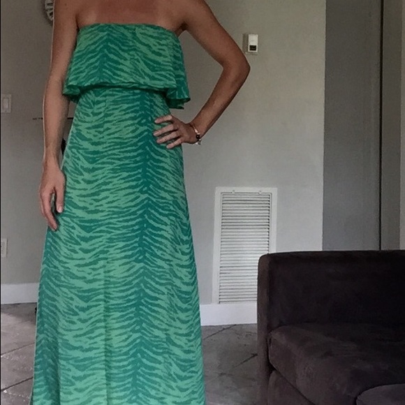 Indah Dresses & Skirts - Indah Dress