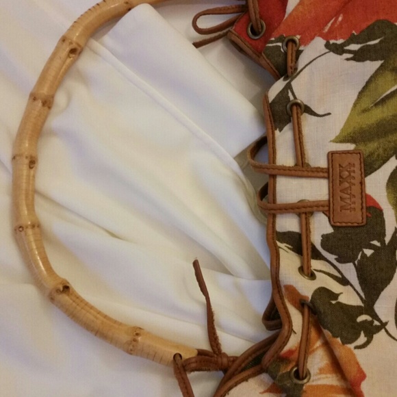Handbag - Picture 2 of 3