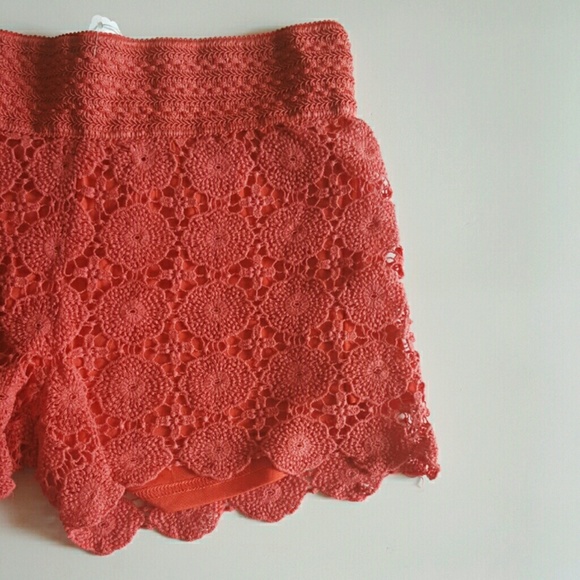 Pants - Crochet shorts -XL