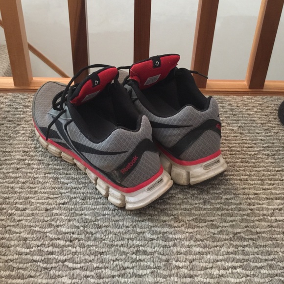 Reebok - Picture 2 of 2