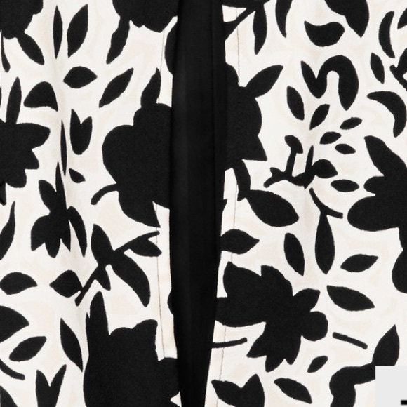 🎉 Host Pick 10/19 Strewn FloralLayered Dress LOFT - Picture 3 of 3