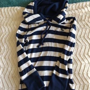 Abercrombie and Fitch 3/4 sleeve hoodie