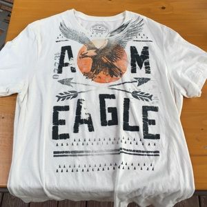 American Eagle T-Shirt. Size: Large