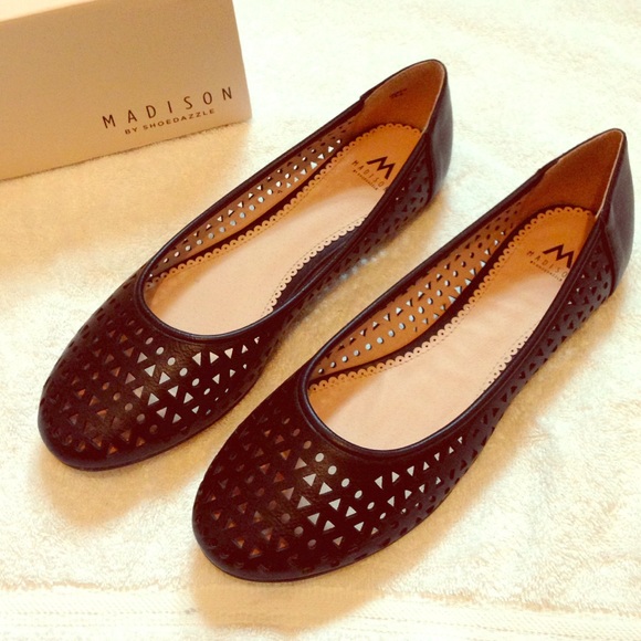 Shoe Dazzle Shoes - SALE! Duffy/Madison ShoeDazzle Black Flats