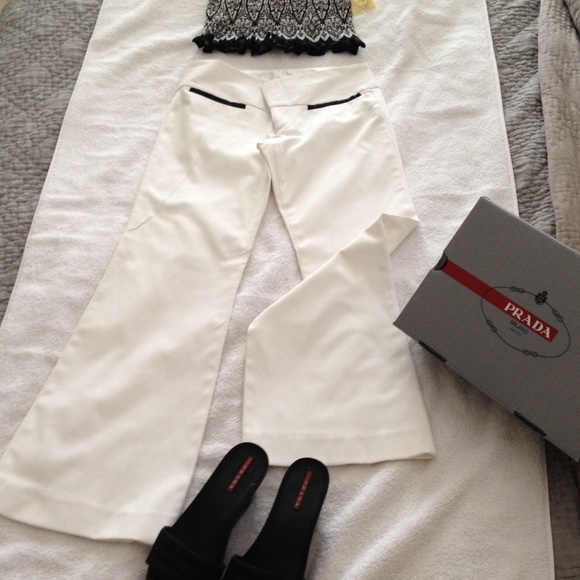 White Alice and Olivia Pants