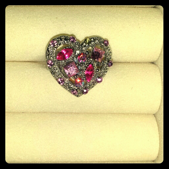 Pink adjustable ring - Picture 1 of 1