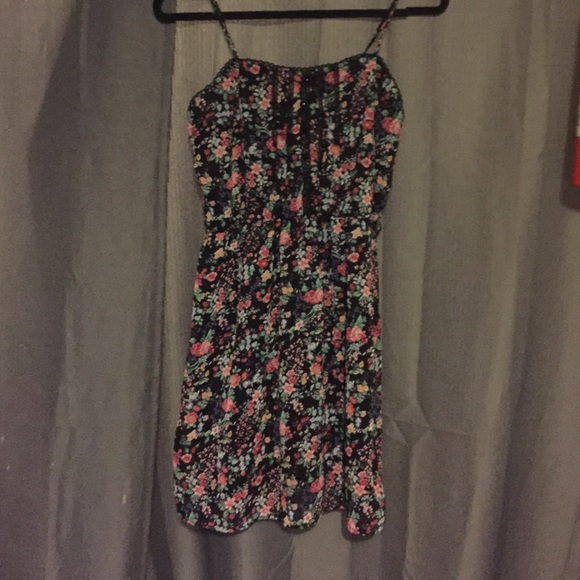 Medium floral forever 21 dress
