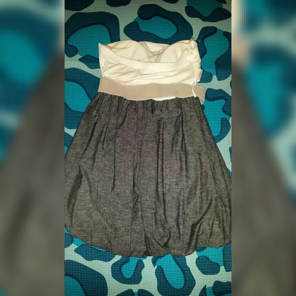 ❗SOLD❗|SALE| • Love Culture Strapless Flare Dress• - Picture 3 of 4