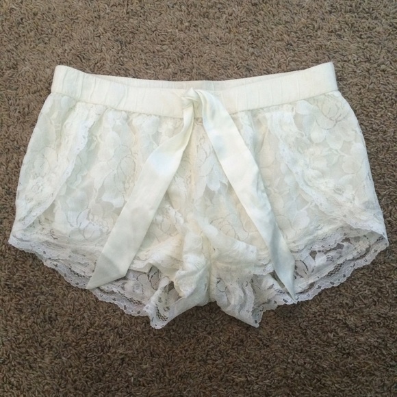 Aerie White Lace Shorts