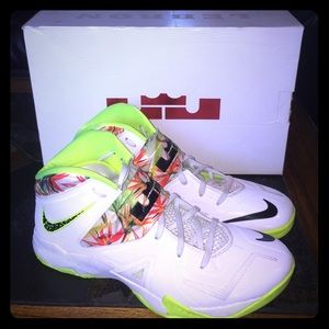 Nike zoom soldier VII "Kings Pride"