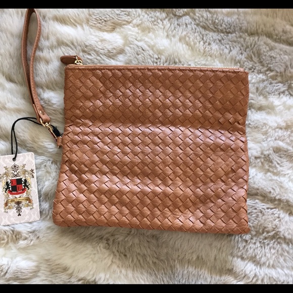 Urban Expressions woven clutch! - Picture 2 of 4