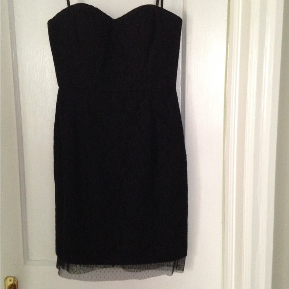 BCBGMaxAzria Dresses & Skirts - Black strapless lace cocktail dress