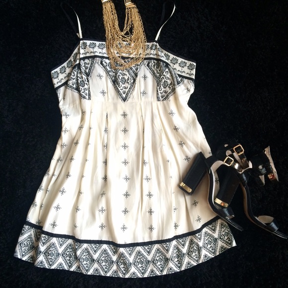 Forever 21 Dresses & Skirts - F21 Romantic Dress