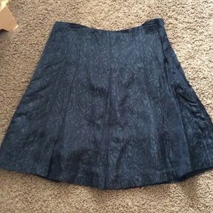 Express flower pattern black skirt - size 8