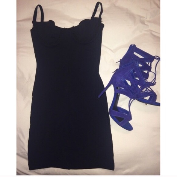 Vintage Dresses & Skirts - Vintage Bodycon LBD