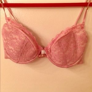 Brand-New Lace bra 36B and Panty Large