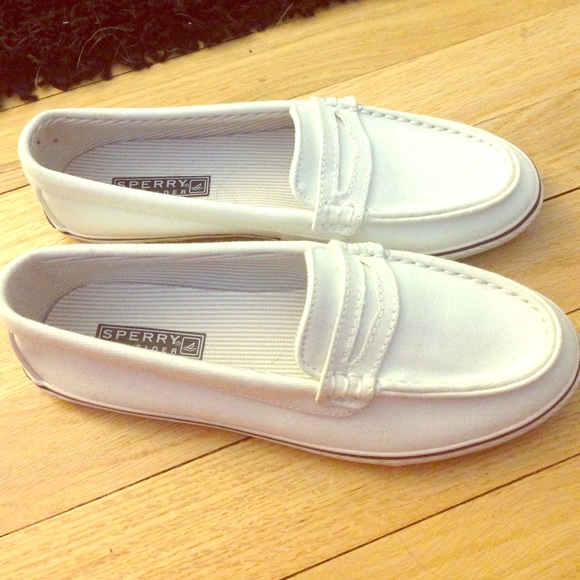 Bought online, didn't fit &too late to return - Picture 1 of 3