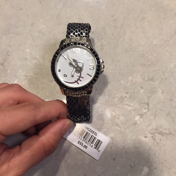 🎀HELLO KITTY NWT Python Watch
