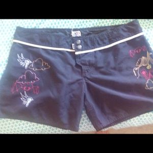 Volcom boardshorts size 11