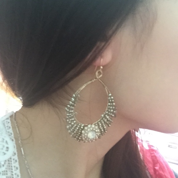 Earring - Picture 3 of 3