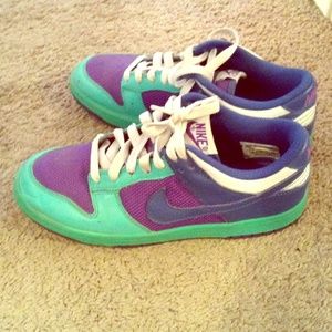 Nike Dunks. Blue & purple. Size 8 women's