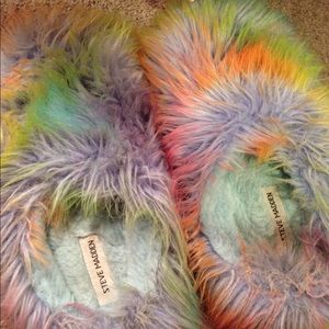 Lightly worn Steve Madden slippers