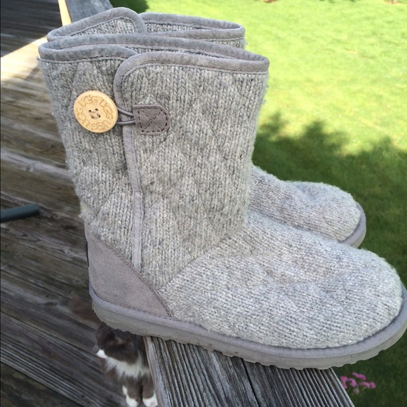 Mountain Quilted Short Uggs