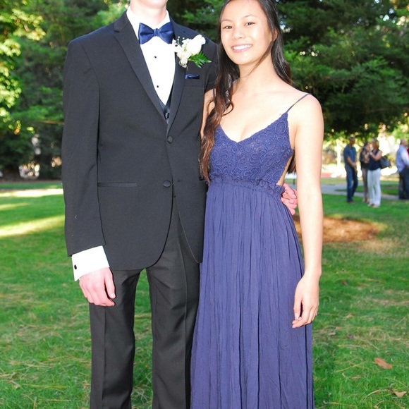 Backless Navy Blue Prom/Evening Dress w/ Lace