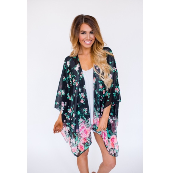 Black Floral Kimono