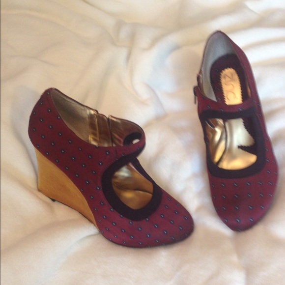 Zinc Wedge bottie size 7.5