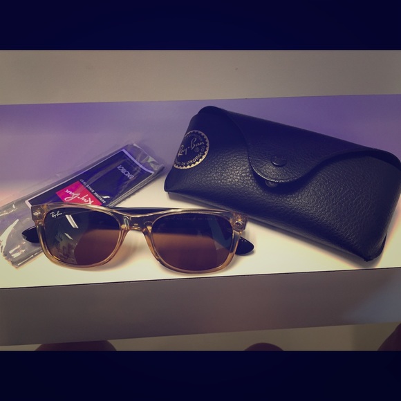 Ray-Ban Accessories - Ray Bans New Wayfarer