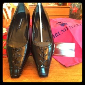 Bruno Magli Venezia black leather flats