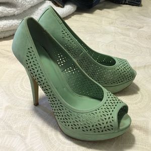 Apt 9 Mint Cutout Peep-toe Heels
