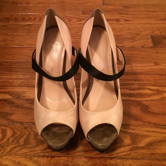 Women's Size 6 Jessica Simpson Collection Heels