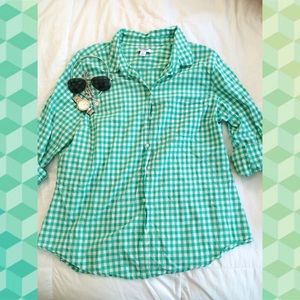 ⚡️Price Dro⚡️Gingham Green Button Up