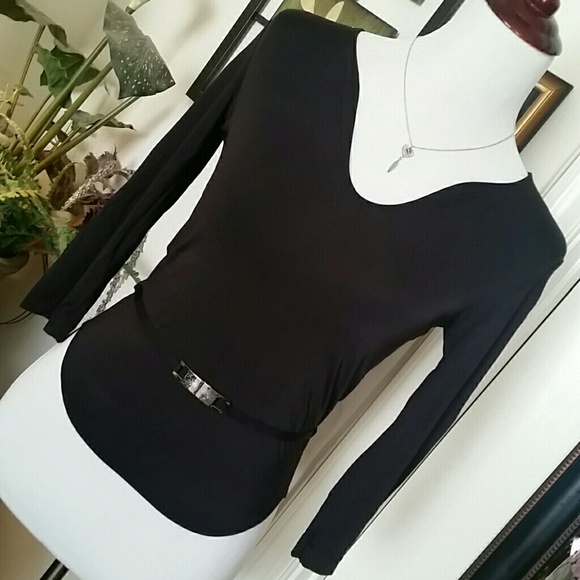 Bebe collection black quarter sleves top