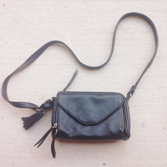 Handbags - Black Tassel Crossbody