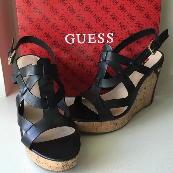 Guess Shoes - MUST SELL💥Guess black Wedges