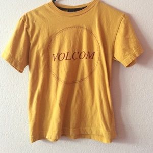 Volcom t shirt