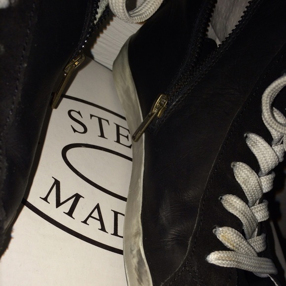 Steve Madden leather sneakers. - Picture 4 of 4
