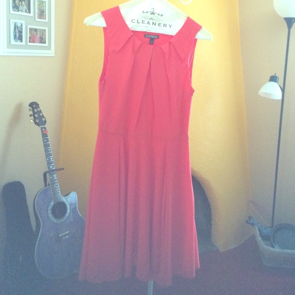 Express Red Dress - Picture 1 of 4